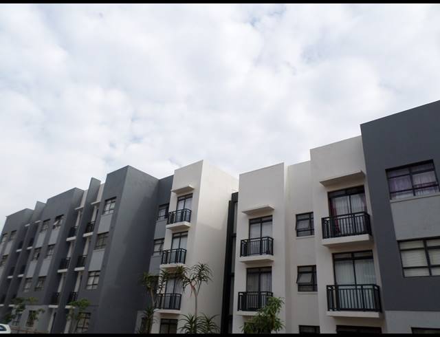 2 BEDROOM APARTMENT RENTED IN UMHLANGA RIDGE